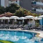 Aparthotel Holiday Hotel