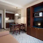 Aparthotel Holiday Hotel