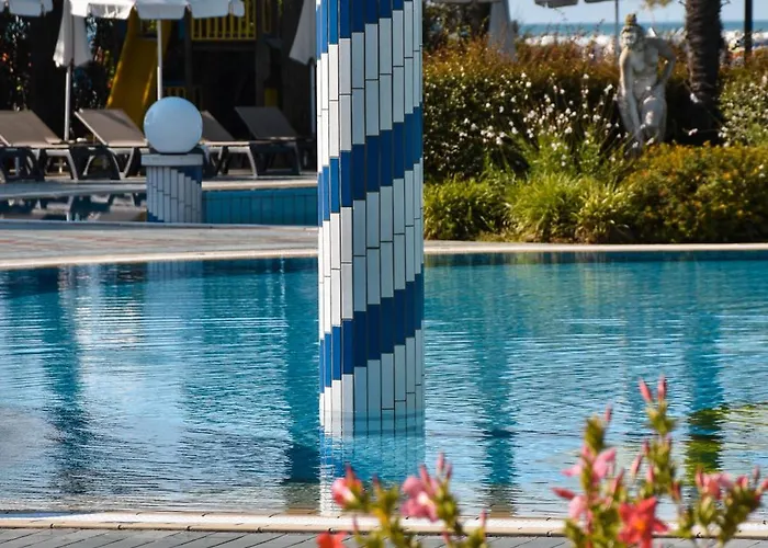 Hotel Aparthotel Holiday Bibione