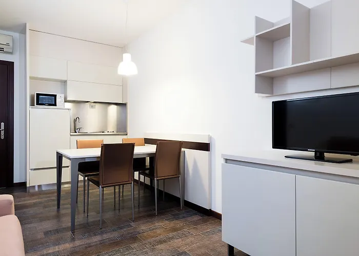 Aparthotel Holiday 4*