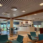 Otel Aparthotel Holiday