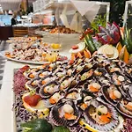 Otel Aparthotel Holiday 4*