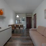 Aparthotel Holiday 4* Bibione