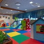 Otel Aparthotel Holiday 4*