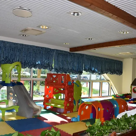 Aparthotel Holiday ביביונה
