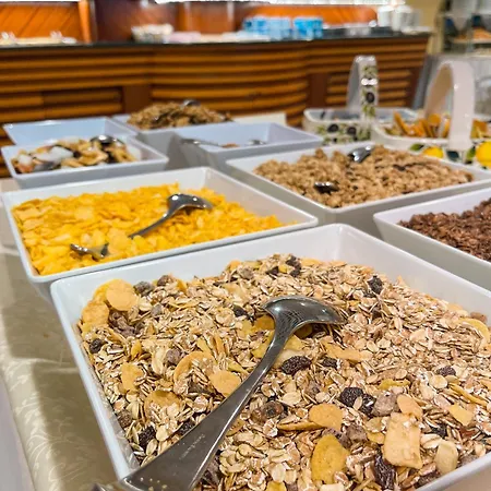 Aparthotel Holiday 4*