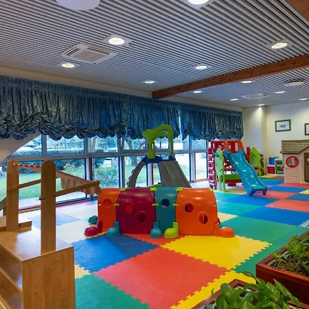 Aparthotel Holiday 4* Bibione