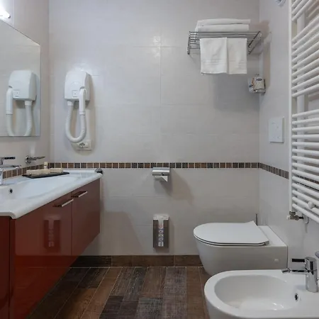 Otel Aparthotel Holiday 4*