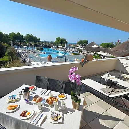Aparthotel Holiday Hotel
