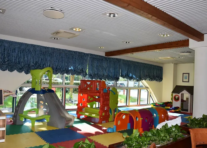 Aparthotel Holiday 비비오네