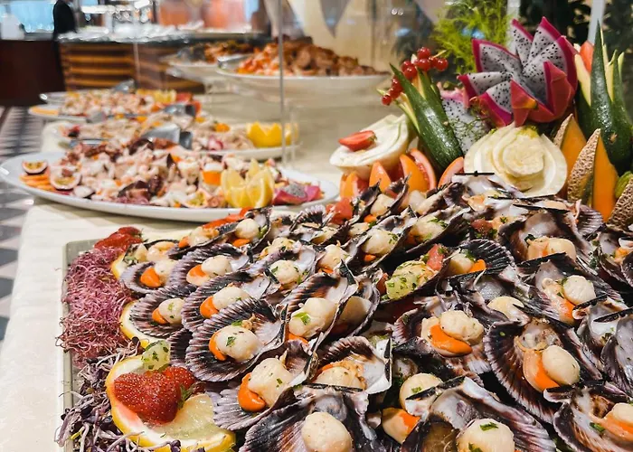 Otel Aparthotel Holiday 4*