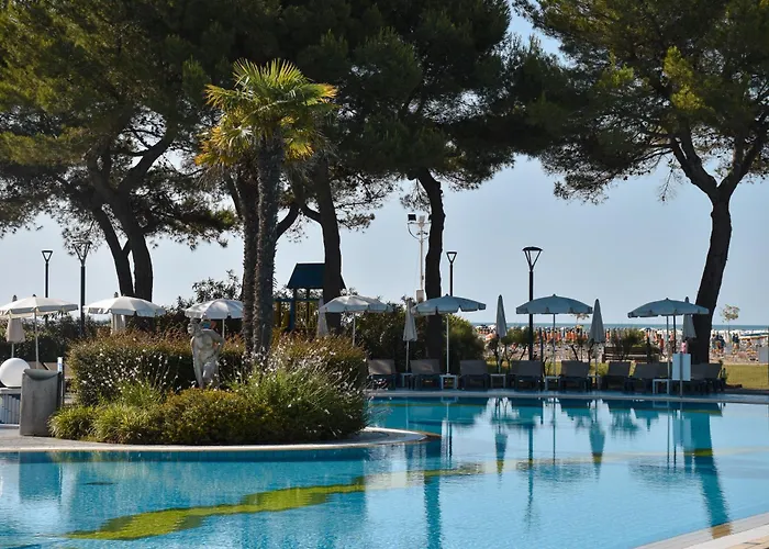 Aparthotel Holiday Otel Bibione