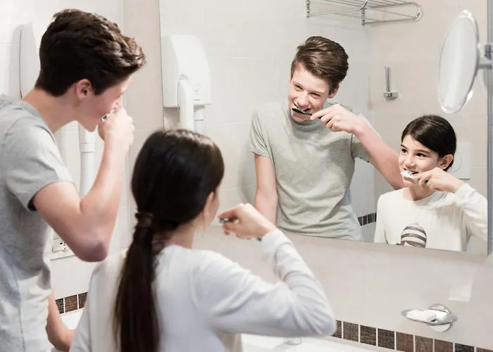 Aparthotel Holiday 호텔